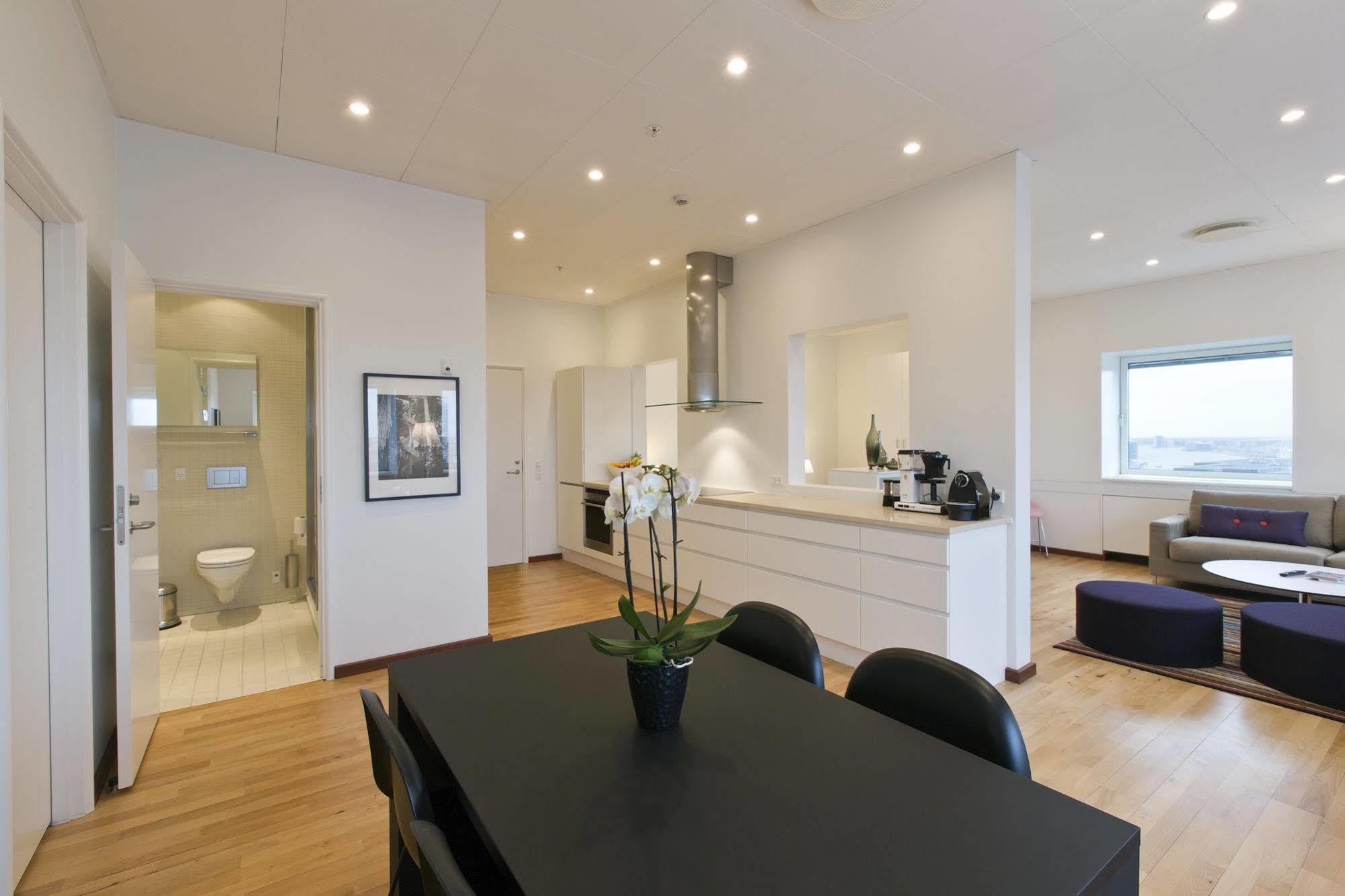 Europahuset Apartments โคเปนเฮเกน ภายนอก รูปภาพ